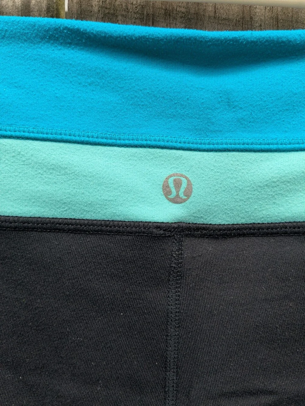 Lululemon Old School 5